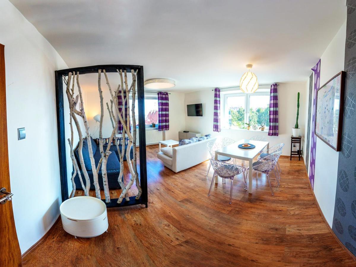 Apartment Pod Sychrovem 프라하 외부 사진